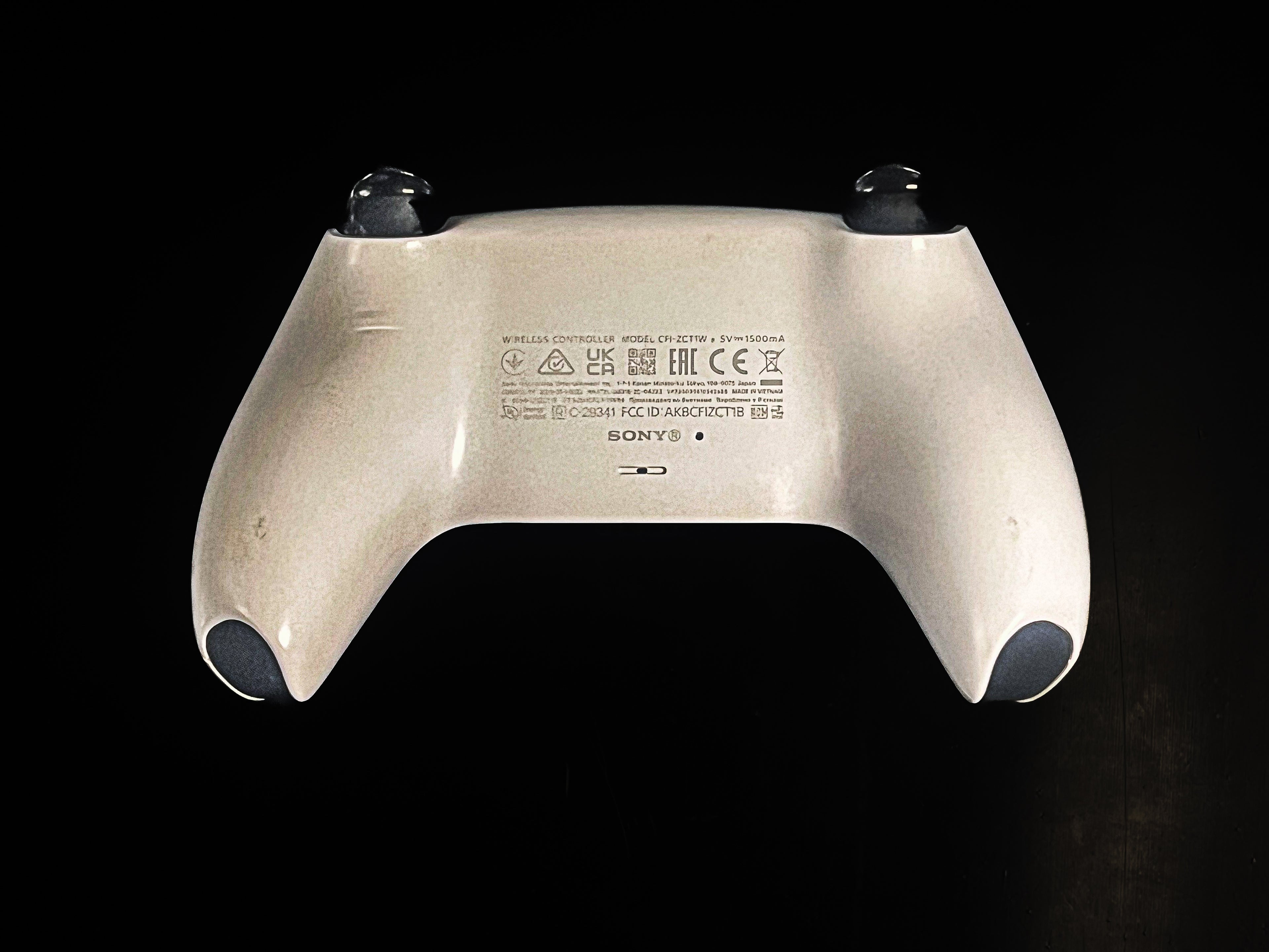 Refurbished White PS5 Controller With Hall Effect Joysticks