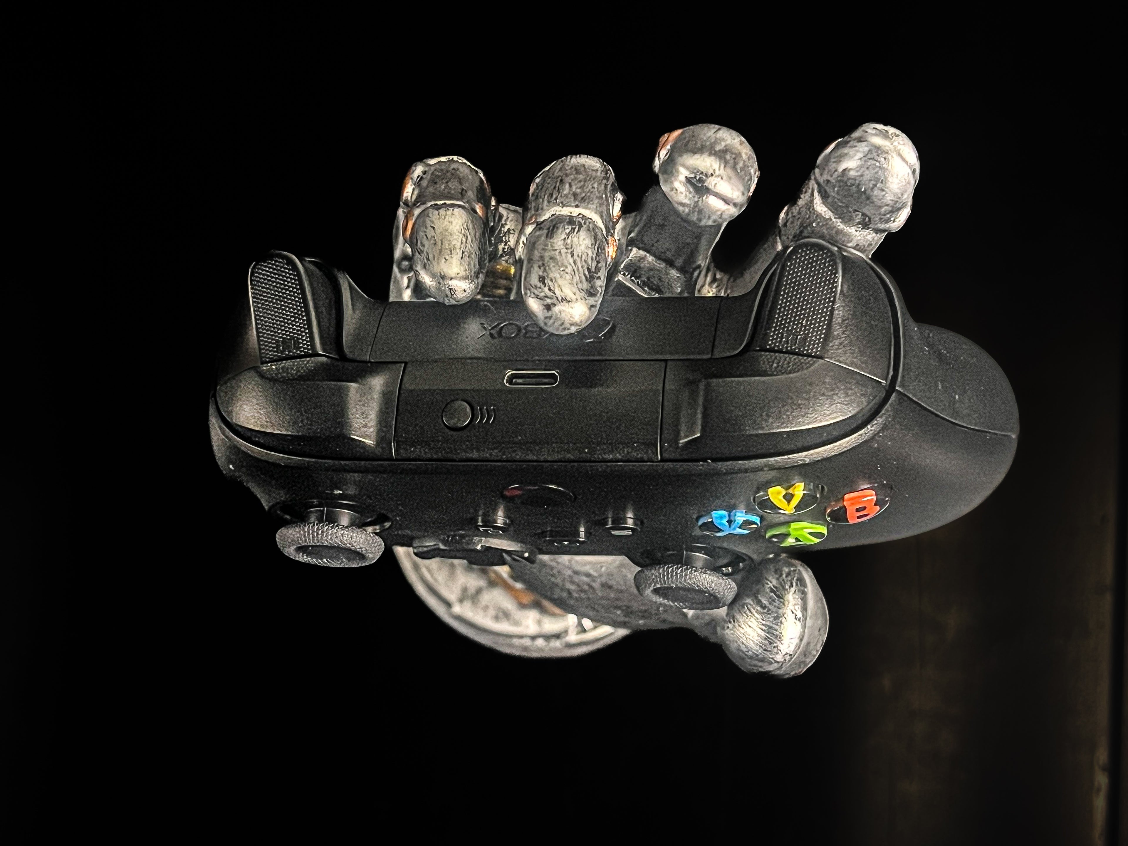 Refurbished black Xbox series x/s controller with hall effect joysticks