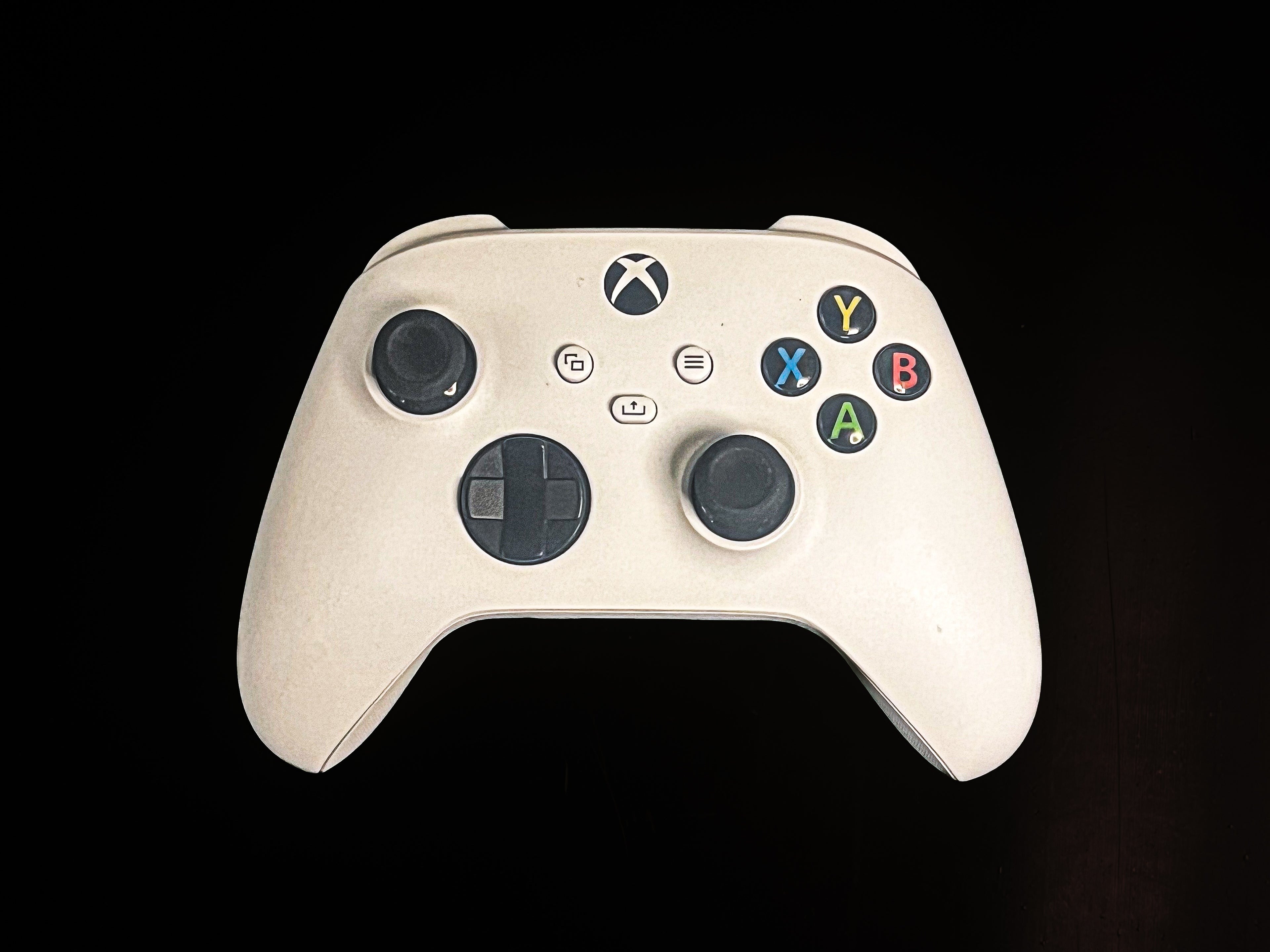 Refurbished White Xbox Series X/S Controller with hall effect joysticks