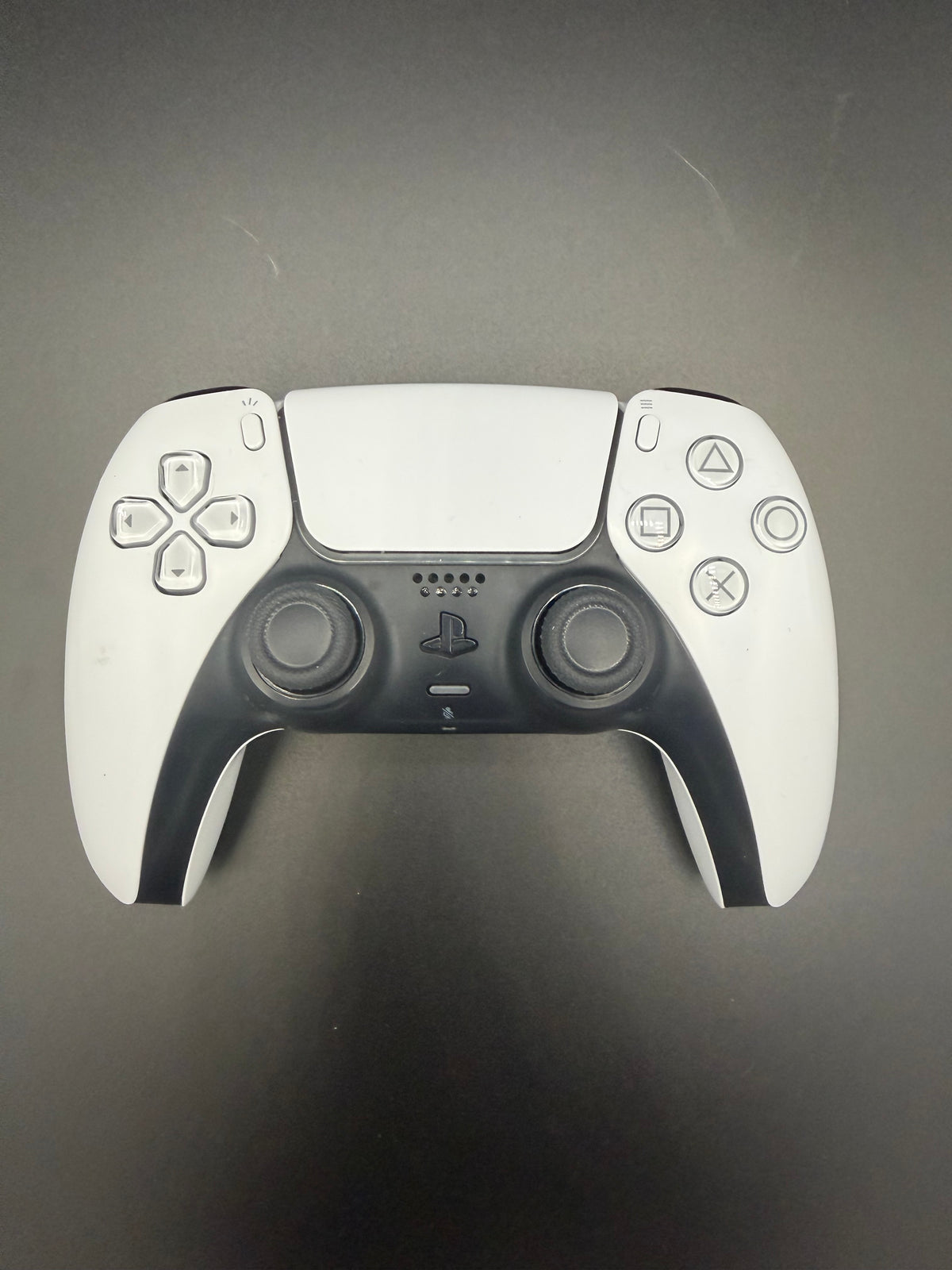 Front view of the exact Glacier White PS5 DualSense controller, unit PS5-WHT-HE-003